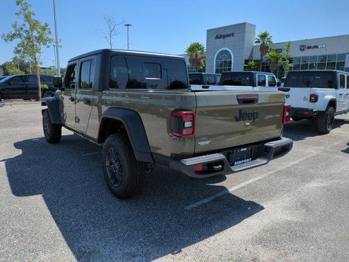 2025 Jeep Gladiator Sport S