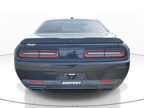 Pitch Black Clearcoat 2020 Dodge Challenger R/T