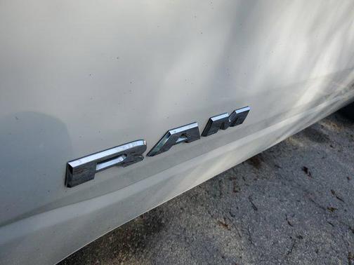 Bright White Clearcoat 2023 RAM 1500 Laramie