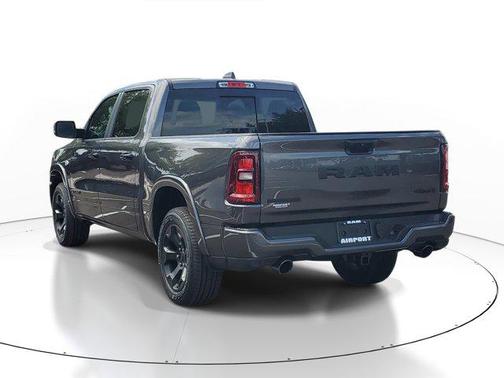 Granite Crystal Metallic Clearcoat 2026 RAM 1500 Big Horn/Lone Star