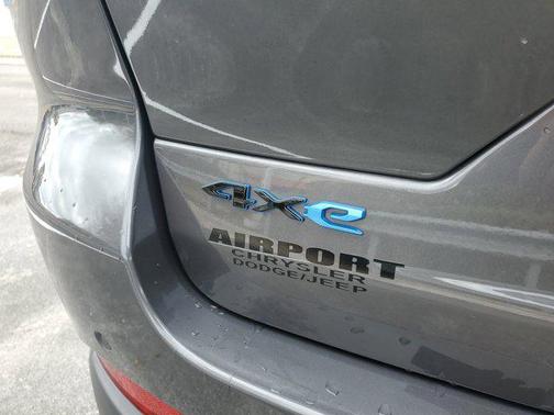 2022 Jeep Grand Cherokee 4xe Trailhawk