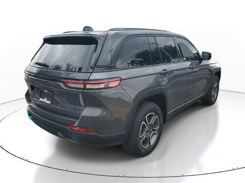 2022 Jeep Grand Cherokee 4xe Trailhawk