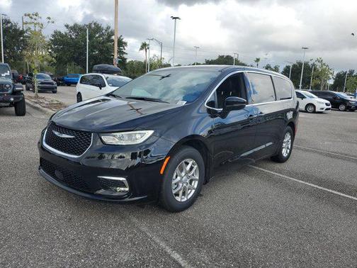 2026 Chrysler Pacifica L