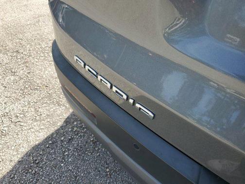 2021 GMC Acadia AWD AT4