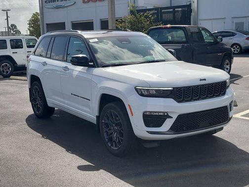 2025 Jeep Grand Cherokee Summit