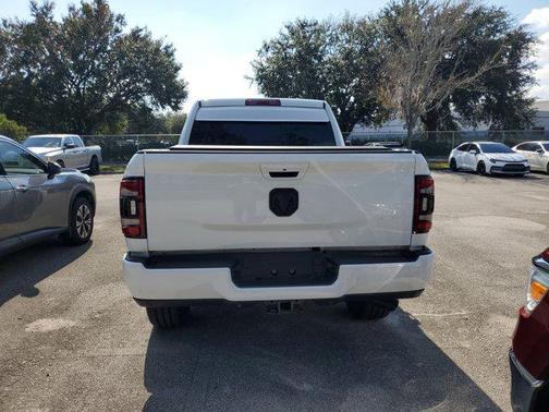 2024 RAM 2500 Laramie Crew Cab 4x4 6'4' Box