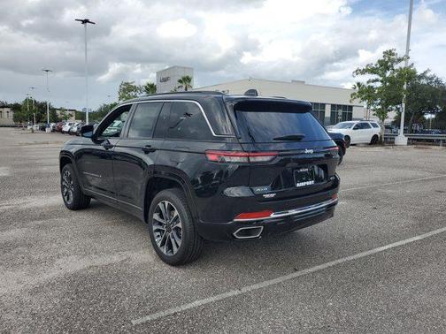 2025 Jeep Grand Cherokee Overland
