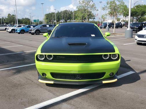 Sublime Metallic Clearcoat 2023 Dodge Challenger R/T Scat Pack