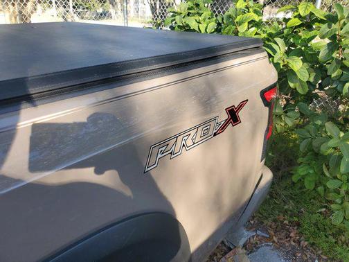 2022 Nissan Frontier PRO-X