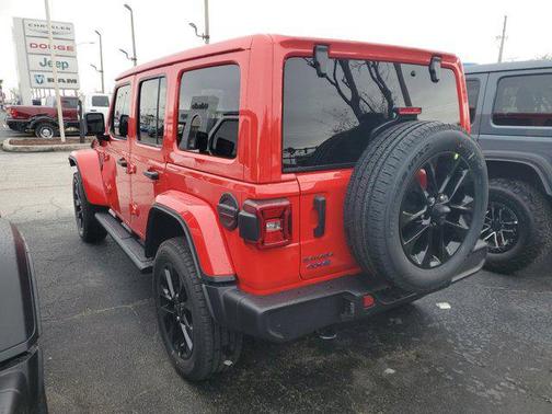 2025 Jeep Wrangler 4xe Sahara