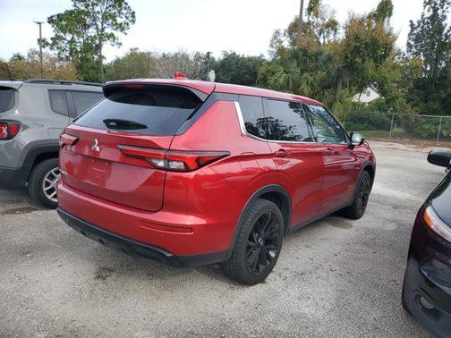 2022 Mitsubishi Outlander SE 2.5 2WD