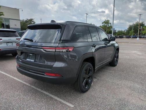 2025 Jeep Grand Cherokee Altitude