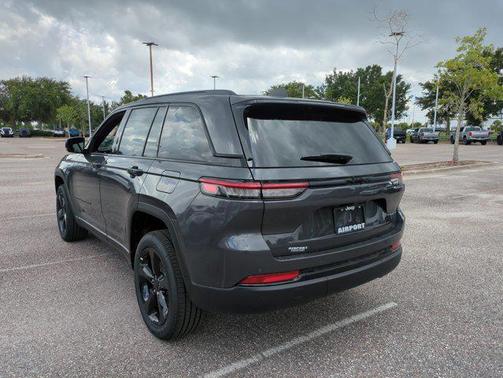 2025 Jeep Grand Cherokee Altitude