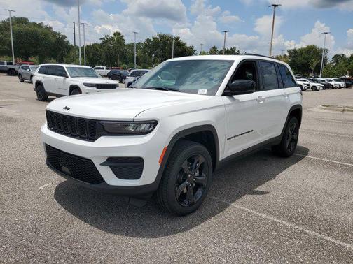 2025 Jeep Grand Cherokee Altitude