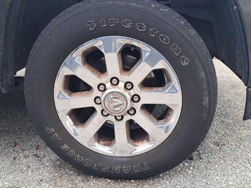 2019 RAM 2500 Laramie Crew Cab 4x4 6'4' Box