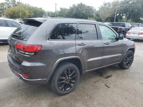 2017 Jeep Grand Cherokee Altitude