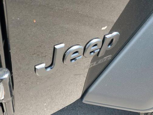 Black Clearcoat 2026 Jeep Wrangler Sport