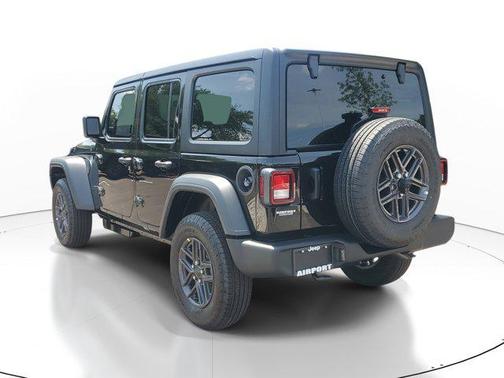 Black Clearcoat 2026 Jeep Wrangler Sport