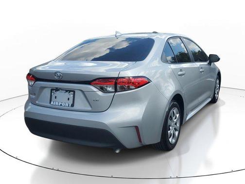 Classic Silver Metallic 2024 Toyota Corolla LE
