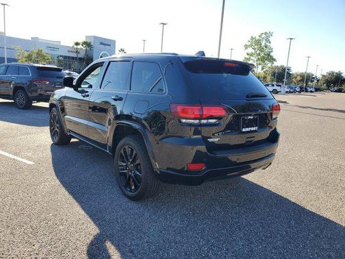 2018 Jeep Grand Cherokee Altitude