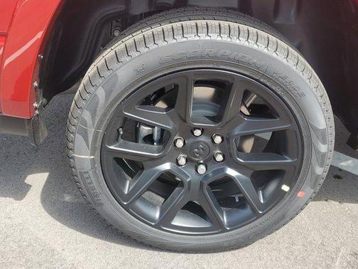 Molten Red Pearlcoat 2026 RAM 1500 Laramie