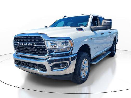 2023 RAM 2500 Big Horn Crew Cab 4x4 6'4' Box