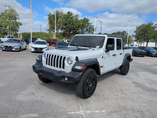 2021 Jeep Gladiator Sport