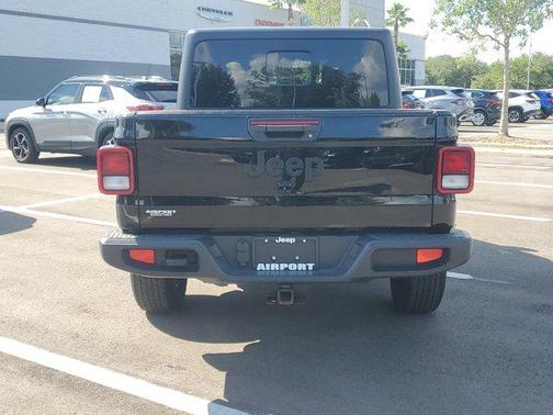 Black Clearcoat 2021 Jeep Gladiator Sport S