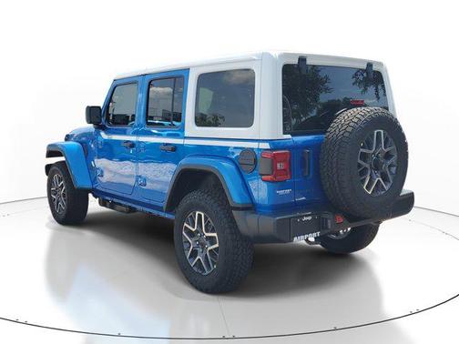 Hydro Blue Pearlcoat 2026 Jeep Wrangler 4-Door Sahara 4x4