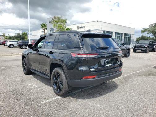 2025 Jeep Grand Cherokee Limited X