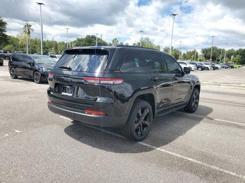 2025 Jeep Grand Cherokee Limited X