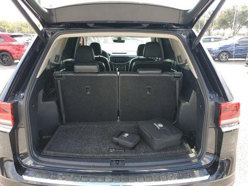 2023 Volkswagen Atlas 3.6L SEL Premium