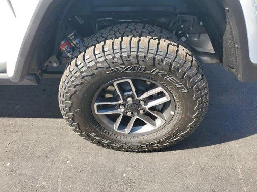 2026 Jeep Gladiator Mojave 4x4