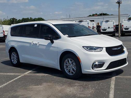 2025 Chrysler Pacifica L