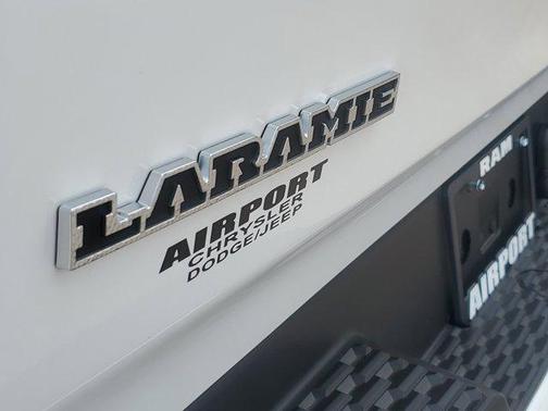 Bright White Clearcoat 2026 RAM 1500 Laramie