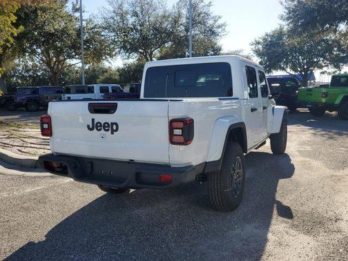 2026 Jeep Gladiator Sport S
