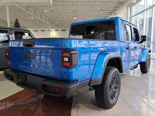 2026 Jeep Gladiator Sport S