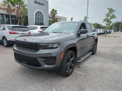 2024 Jeep Grand Cherokee Altitude