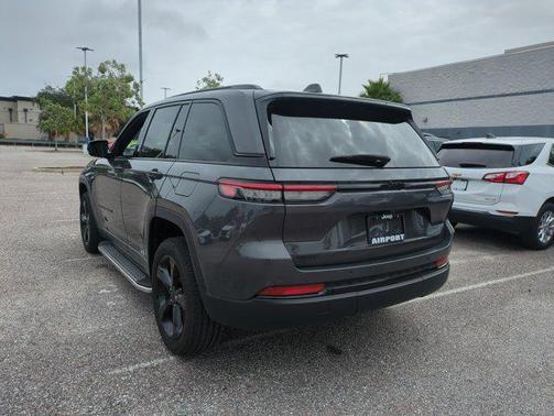 2024 Jeep Grand Cherokee Altitude