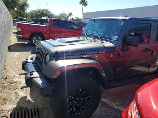 2017 Jeep Wrangler Unlimited Smoky Mountain 4x4