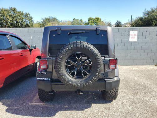 2017 Jeep Wrangler Unlimited Smoky Mountain 4x4