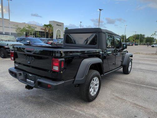 2023 Jeep Gladiator Sport S