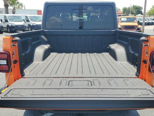 2025 Jeep Gladiator Willys