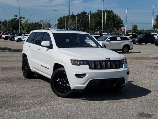 2020 Jeep Grand Cherokee Altitude