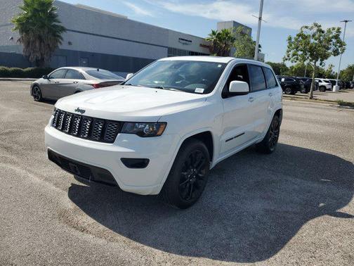 2020 Jeep Grand Cherokee Altitude
