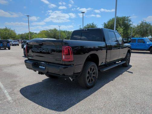 2025 RAM 2500 Laramie Crew Cab 4x4 6'4' Box
