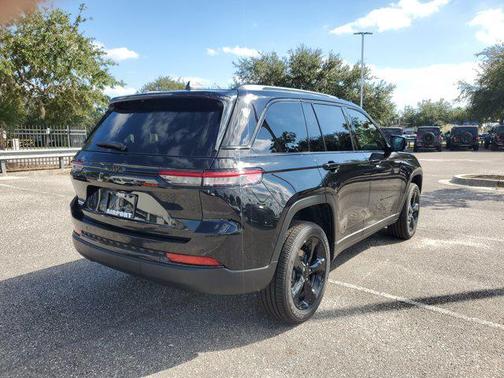 2025 Jeep Grand Cherokee Altitude
