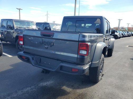2025 Jeep Gladiator Sport S