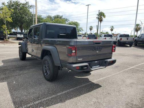 2025 Jeep Gladiator Sport S