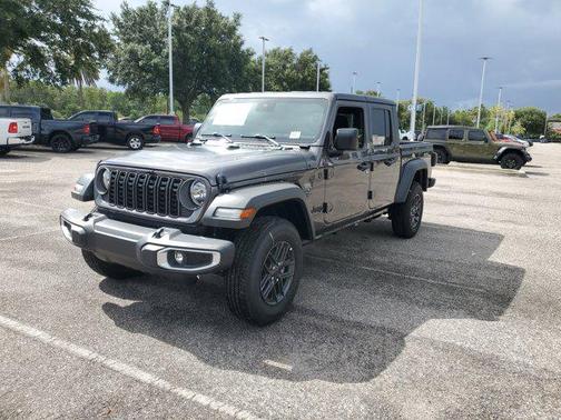 2025 Jeep Gladiator Sport S